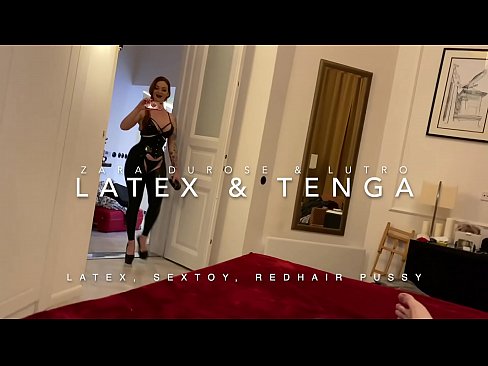 ❤️ Rooikop stiefsuster in latex kostuum befok deur stiefbroer ☑ Porno by ons
