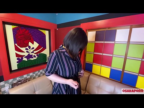 ❤️ Japanese cutie met groot tiete masturbeer met seksspeelgoed en kry 'n orgasme. Sy praat in 'n onderhoud oor haar fokken ervaring. Groot tiete en harige poes wat hard kreun. Osakaporn ☑ Porno by ons